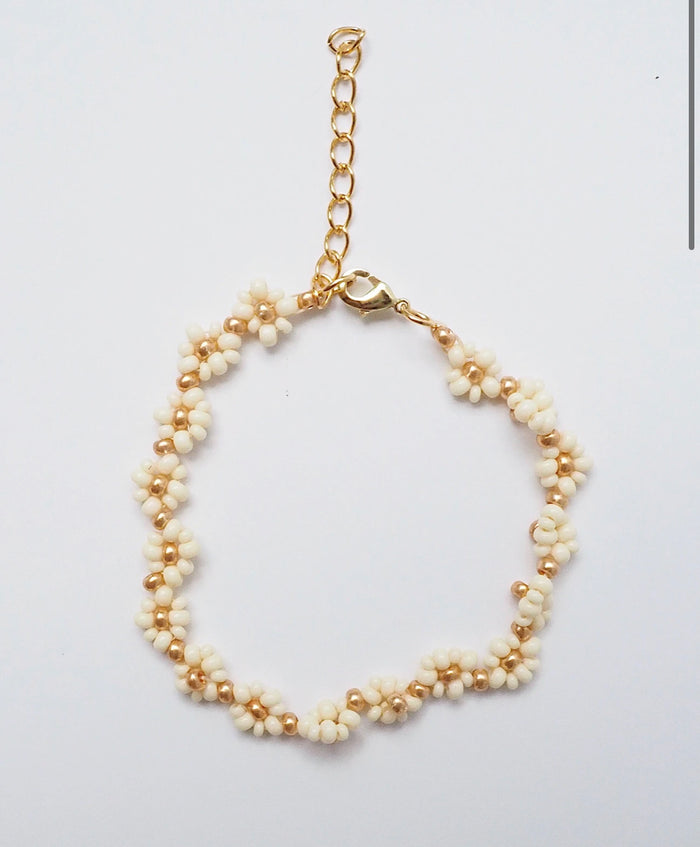 Daisy Chain Bracelet